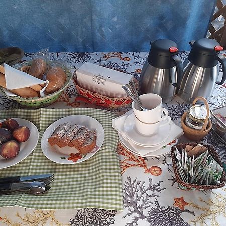 Bed and Breakfast Tom E Jerry à Domus De Maria Extérieur photo