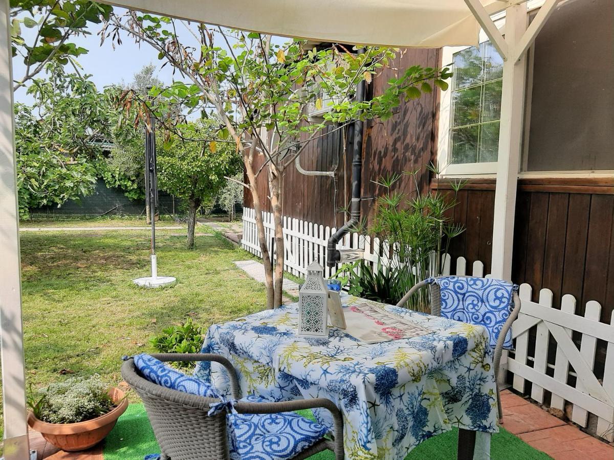 Bed and Breakfast Tom E Jerry à Domus De Maria Extérieur photo
